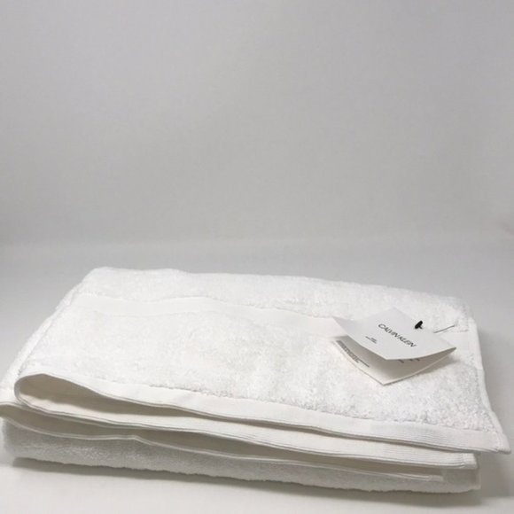 Calvin Klein Marc Bath Towel - Picture 2 of 7